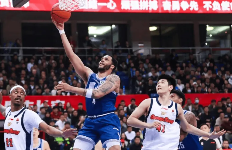 AG体育官方入口-青岛男篮总结比赛：最后时刻连续出现失误，追分无望
